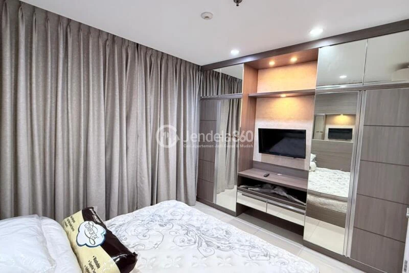 Bedroom 1 2BR Apartment with  View at Paddington Heights Apartment