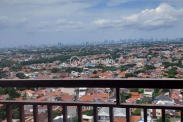 Balcony Modern Studio Apartment at Dave Apartment Tower North