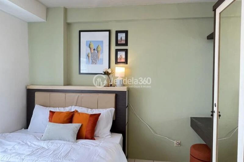 Bedroom High Floor 2BR Apartment with City View at Kalibata City Apartment