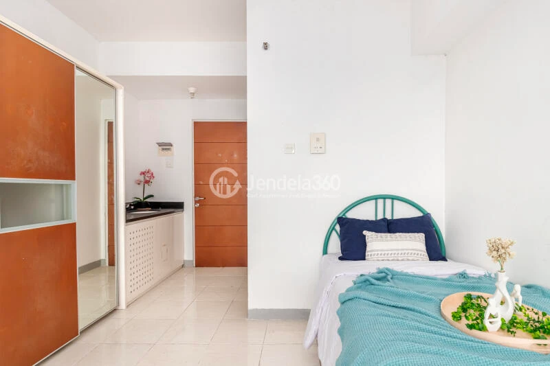 Bedroom Affordable Studio Apartment for College Student with City View at Taman Melati Margonda Apartment
