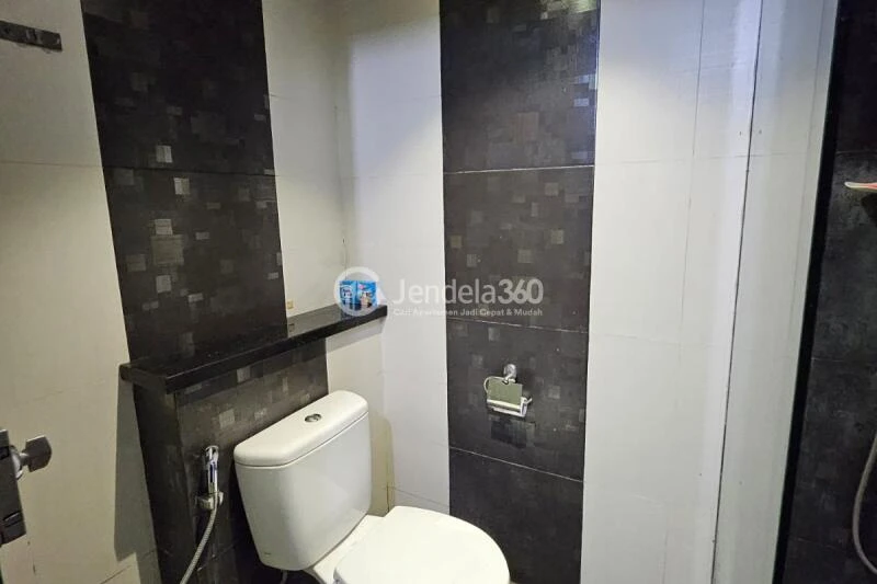 Bathroom Well Located 3BR Apartment Middle Floor with City View at Mediterania Garden Residence 2