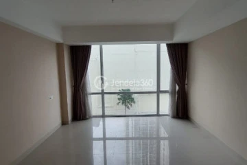 Bedroom Middle Floor Studio Apartment with City View at U Residence Karawaci