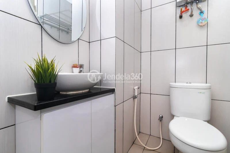 Bathroom High Floor Studio Apartment with - View at Grand Kamala Lagoon Apartment