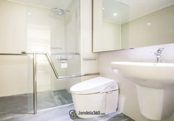 Bathroom 2BR Casablanca Apartment at Tower 1