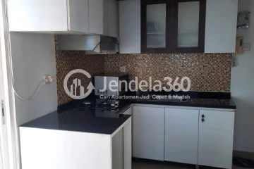 Kitchen Middle Floor 1BR Apartment with City View at Tamansari The Hive