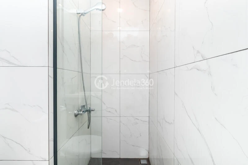 Bathroom Studio The Newton 2 Ciputra Apartment at Tower Newton 2