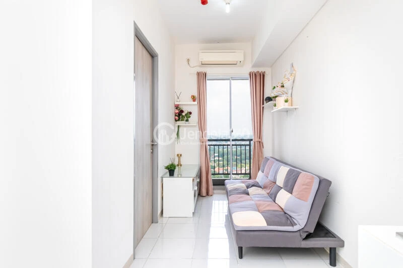 Living Room Excellent 1BR Apartment at Akasa Pure Living Apartment Tower Kirana