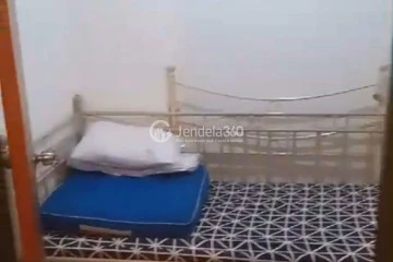 Bedroom 2 Middle Floor 2BR Apartment with City View at Casablanca East Residence