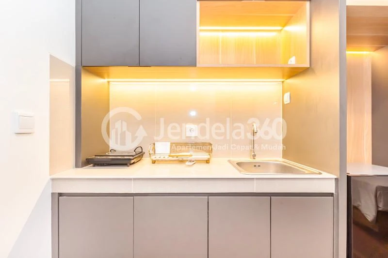 Kitchen Restful Studio Apartment at Vasaka Solterra Apartment Tower Residence