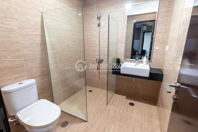 Bathroom 2 AKR Gallery West Residence 2BR Fully Furnished