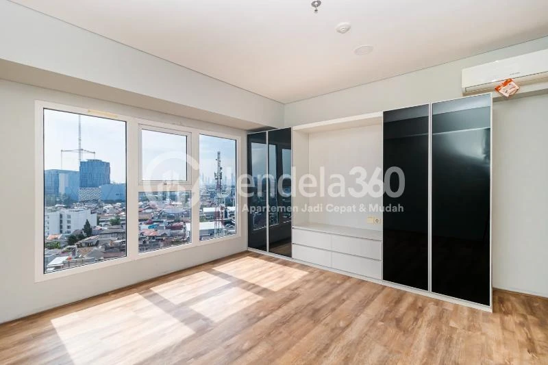 Bedroom 1 2BR Maqna Residence Apartment at Low Floor