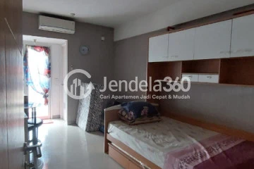 Bedroom Strategic Location Studio Apartment at Bintaro Park View Low Floor
