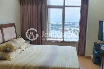Bedroom 1 3BR Pantai Mutiara Apartment at High Floor