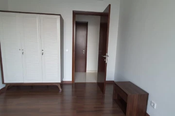 Bedroom 2 Middle Floor 3BR Apartment with Pool View at The Kensington Royal Suites