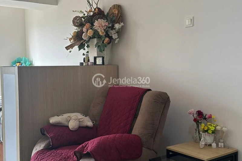 Living Room Low Floor 2BR Apartment with Pool View at Paradise Mansion Apartment
