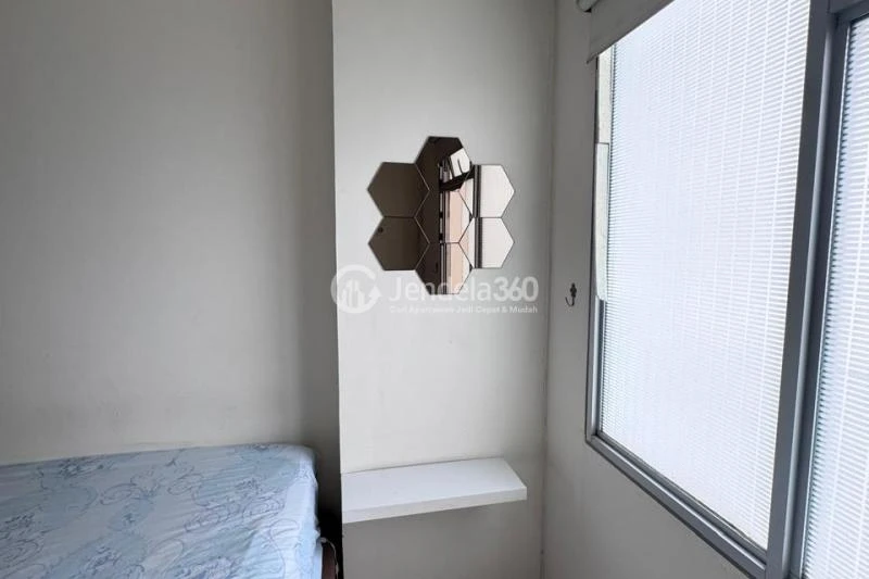 Bedroom 2BR Green Lake Sunter Apartment at Tower Southern Park