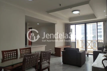 Living Room Tidy 3BR Apartment High Floor with City View at Simprug Indah Apartment