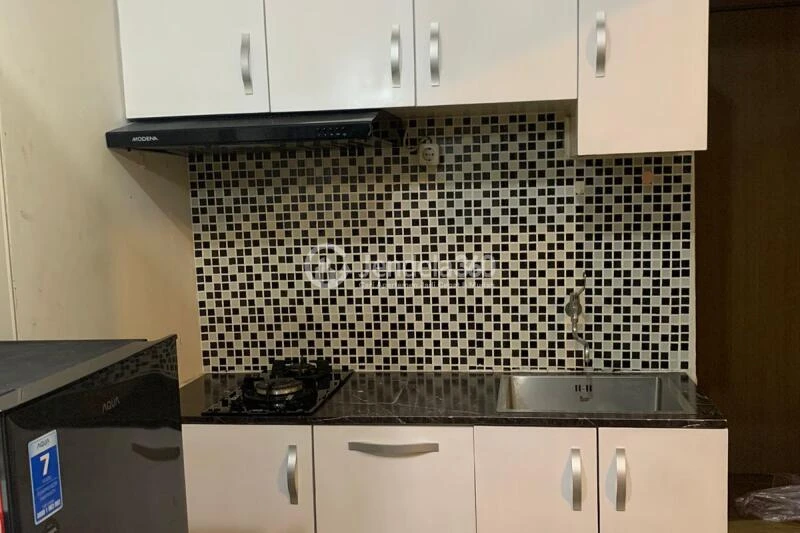 Kitchen Low Floor 2BR Apartment with  View at Podomoro Golf View Apartment