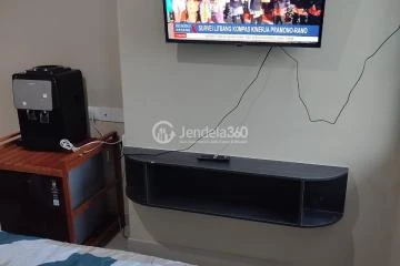 Bedroom Studio Pesona Depok Square Apartment at Low Floor