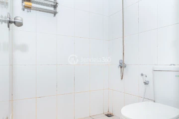 Bathroom Excellent Studio Apartment Low Floor with City View at Westmark Apartment