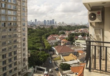 Balcony Signature Park Apartment Studio Fully Furnished