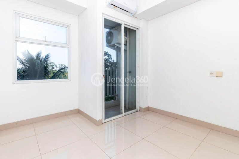 Bedroom Affordable Studio Apartment Low Floor with  View at Serpong Garden Apartment