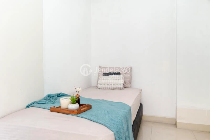 Bedroom 2 Oak Tower Apartment 2BR View City