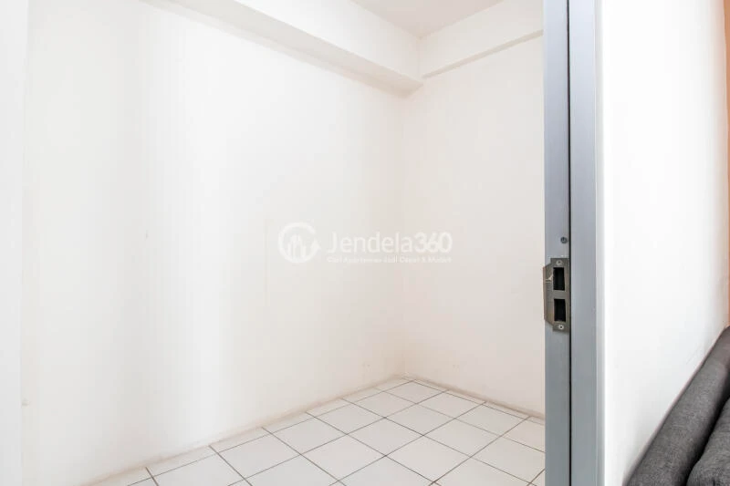 Bedroom 2 Tidy 2BR Apartment Low Floor with  View at Pancoran Riverside Apartment