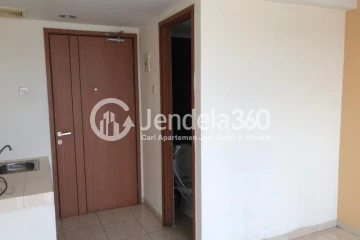 Bedroom Studio Margonda Residence 3 Apartment at Low Floor