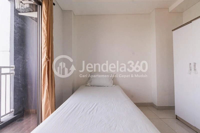 Bedroom High Floor Studio Apartment in An Exclusive Location, Alam Sutera, at Springwood Residence