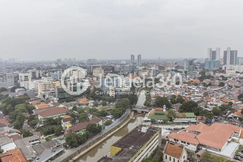 Balcony Menteng Park Studio View City