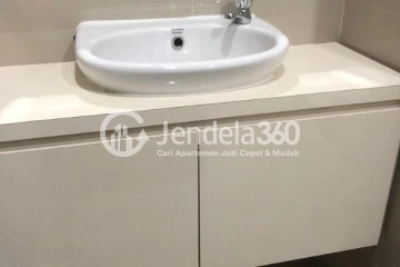 Bathroom Low Floor Studio Apartment with City View at Pesona Depok Square Apartment
