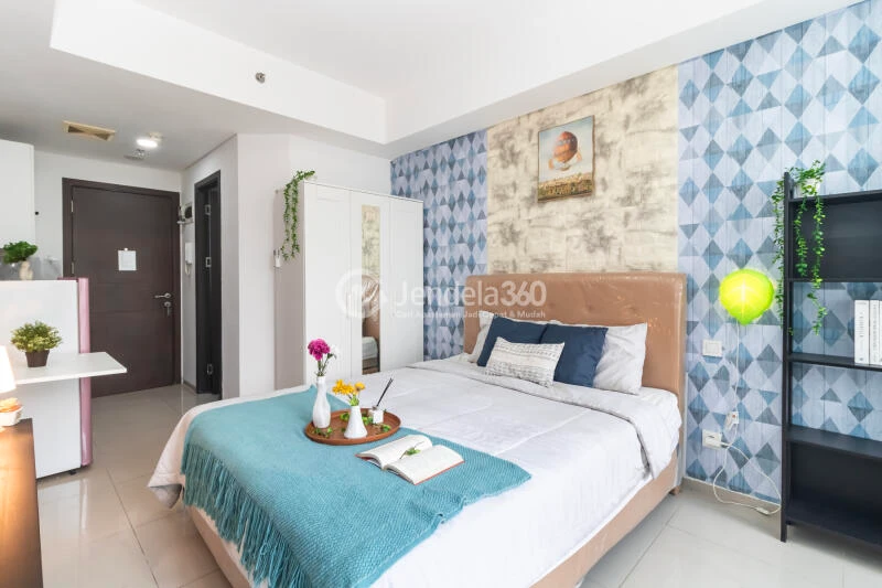Bedroom Cozy Studio Apartment High Floor with City View at Pacific Garden Apartment