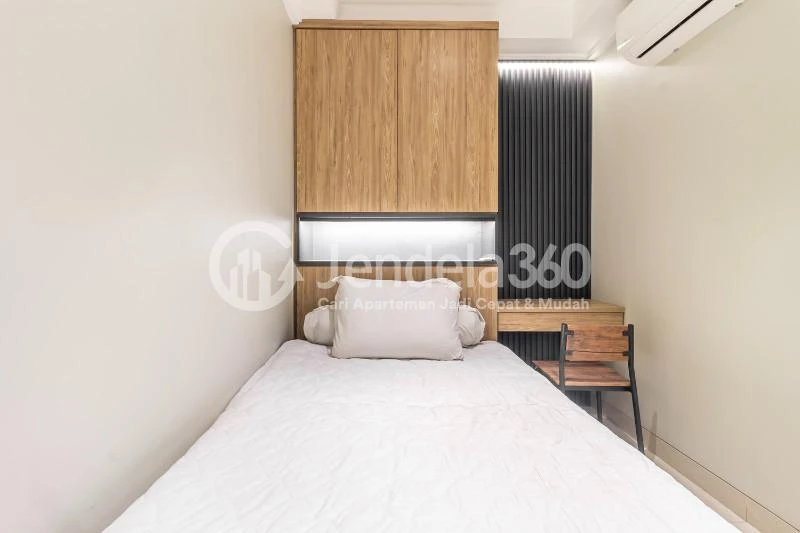 Bedroom 2 Good Deal 2BR Apartment Middle Floor with Pool View at Green Sedayu Apartment