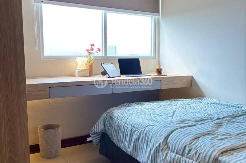 Bedroom 2 2BR Parkland Avenue Apartment at Low Floor