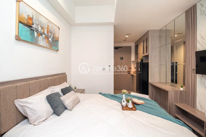 Bedroom Studio Fatmawati City Center Apartment at High Floor