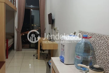 Kitchen Studio Apartment with City View at Dave Apartment