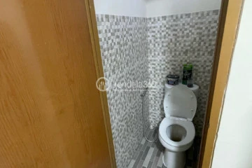 Maid Room Well Located 2BR Apartment Low Floor with  View at Grand Palace Kemayoran