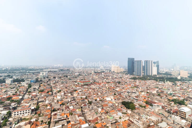 Balcony 1BR Apartment with City View at The Wave Apartment