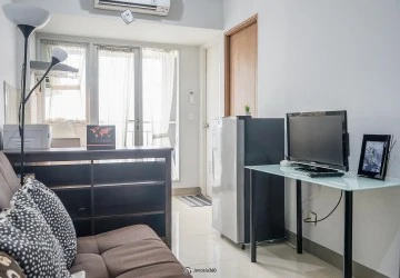 Living Room Bintaro Park View 2BR Fully Furnished