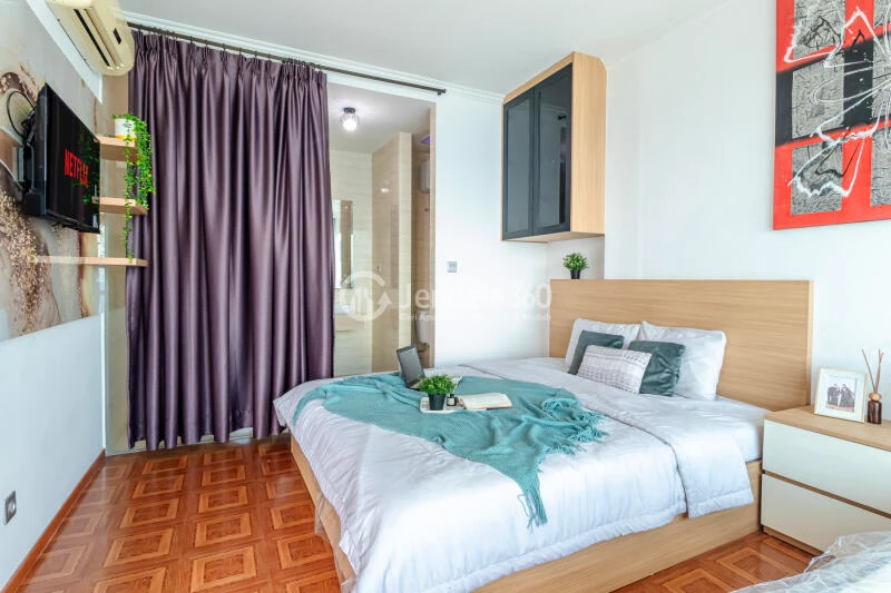 Bedroom Studio Ancol Mansion Apartment at Middle Floor
