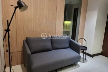 Living Room Low Floor 2BR Apartment with  View at Springwood Residence