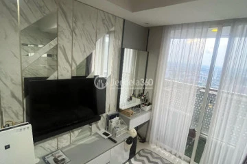 Bedroom Studio The Crest West Vista Puri Apartment at High Floor