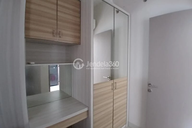 Bedroom Flawless 1BR Apartment Low Floor with  View at Vasanta Innopark Apartment