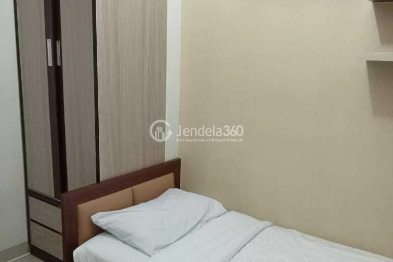 Bedroom 2 Trendy 2BR Apartment Middle Floor with City View at Signature Park Grande