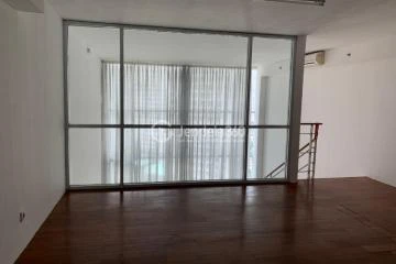 Bedroom Low Floor 1BR Apartment with City View at City Lofts Apartment