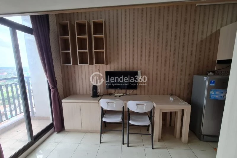 Bedroom Good Deal Studio Apartment Low Floor with  View at Dave Apartment