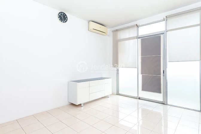 apartment photo