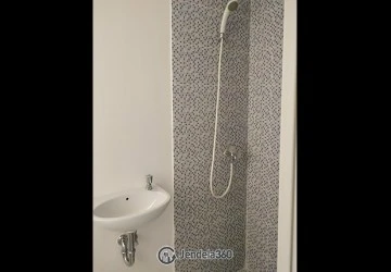 Bathroom Lovely 1BR Apartment Low Floor with city View at Aeropolis 2 Apartment
