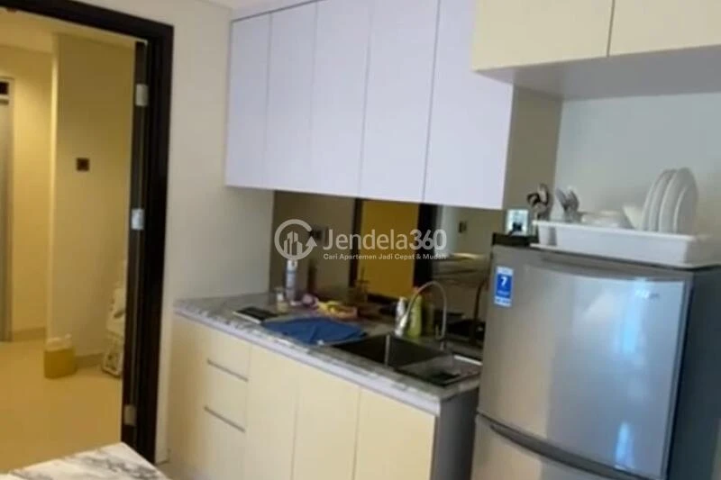 Kitchen Flawless 2BR Apartment High Floor with City View at Aspen Residence Apartment